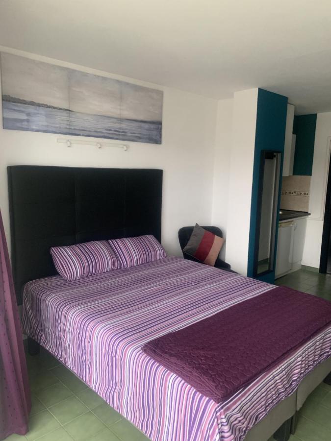 Coconut Apartments - Adults Only มากาลุฟ ภายนอก รูปภาพ