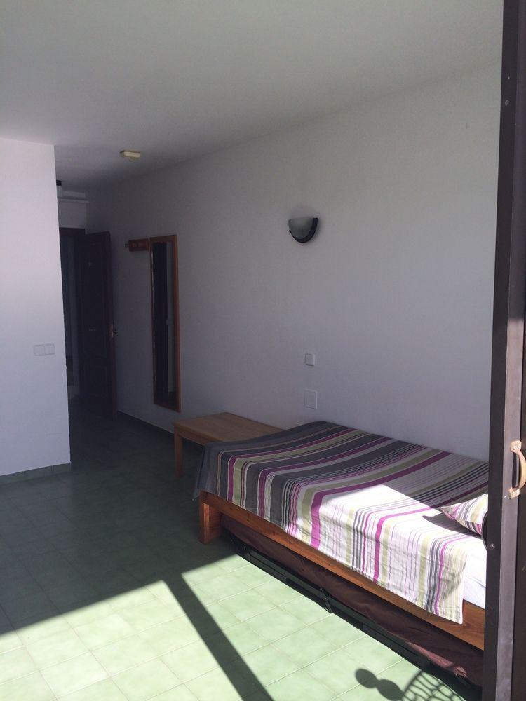 Coconut Apartments - Adults Only มากาลุฟ ภายนอก รูปภาพ